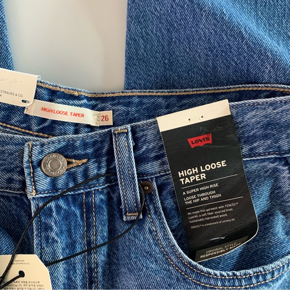 Levi’s 26 NEW‎ High Loose Taper Jeans High Rise Medium Wash - Picture 7 of 12